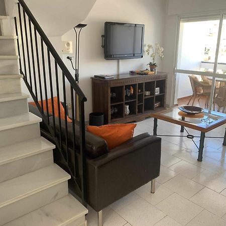 Casa Kaluel Adosado Blanco Villa Нерха Екстериор снимка